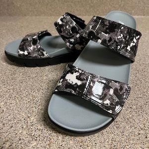 Alegria sandals